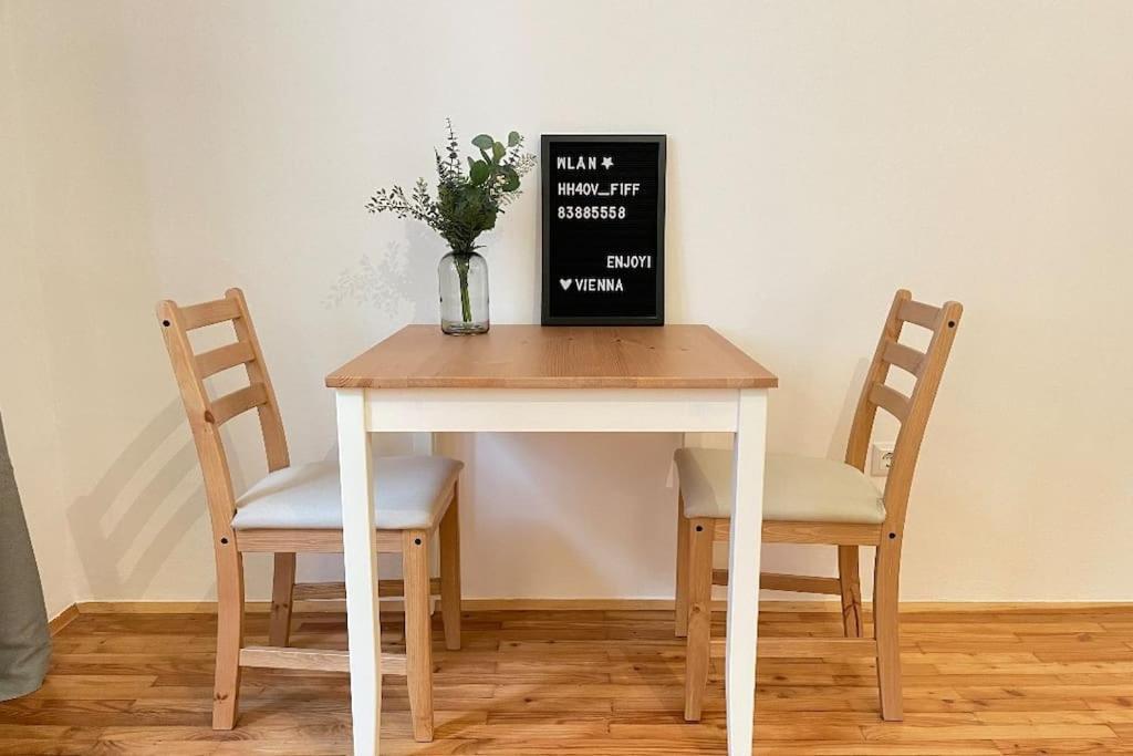 Mariahilfer Street Apartment Вена Экстерьер фото
